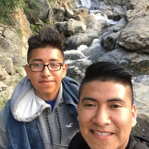 Meet your Posher, Lino